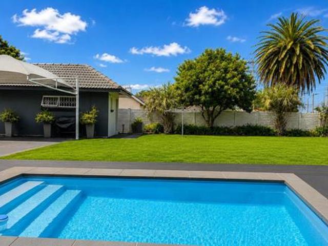 4 Bedroom Simplex in Risiville