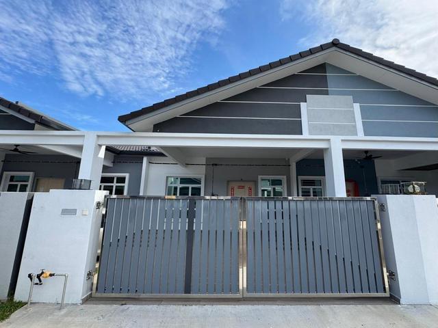 4 Bedroom Single Storey House Fully Renovated Kluang