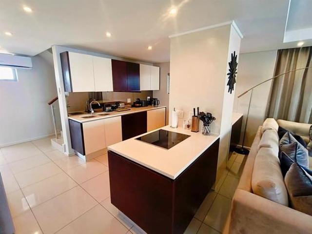 4 Bedroom Penthouse in Blouberg Rise