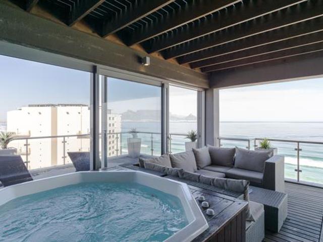 4 Bedroom Penthouse in Table View