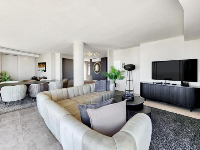 4 Bedroom Penthouse in Waves Edge