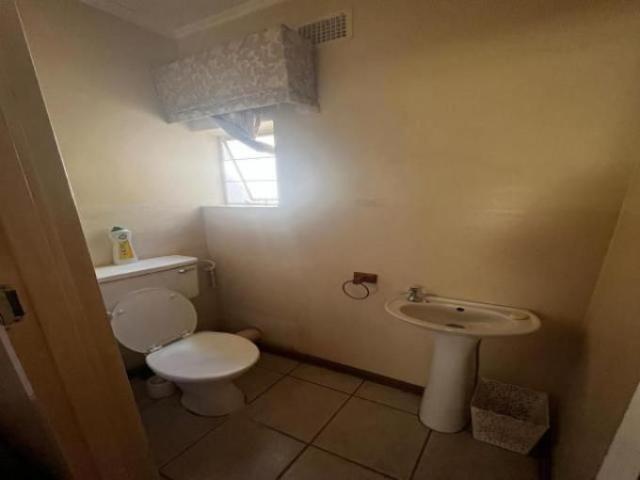 4 Bedroom with 2 Bathroom House For Sale North West