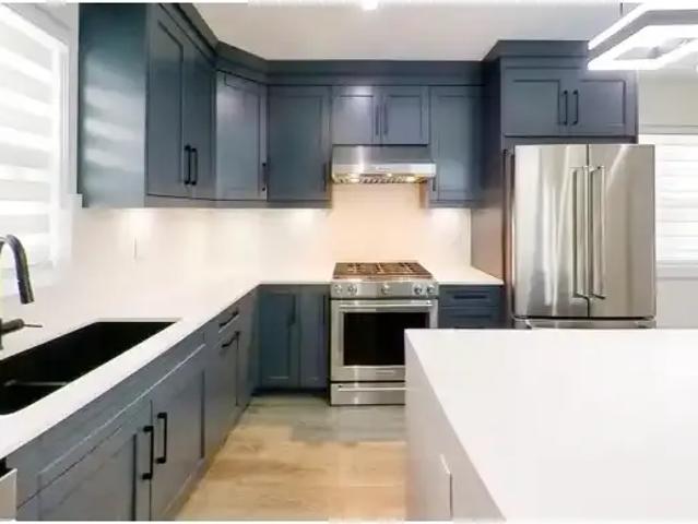 4 Bedroom Townhouse New Westminster BC LS102306741