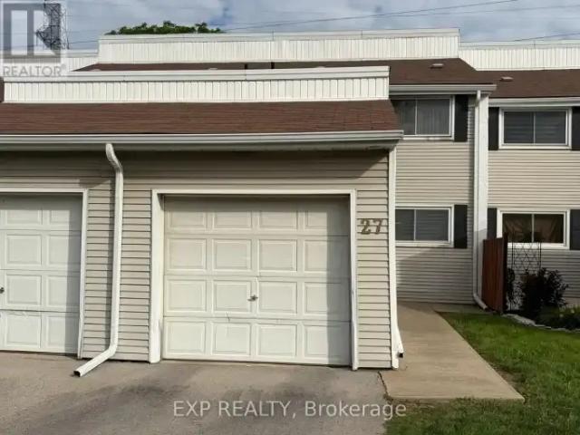 4 Bedroom Townhouse Niagara Falls ON 105048080