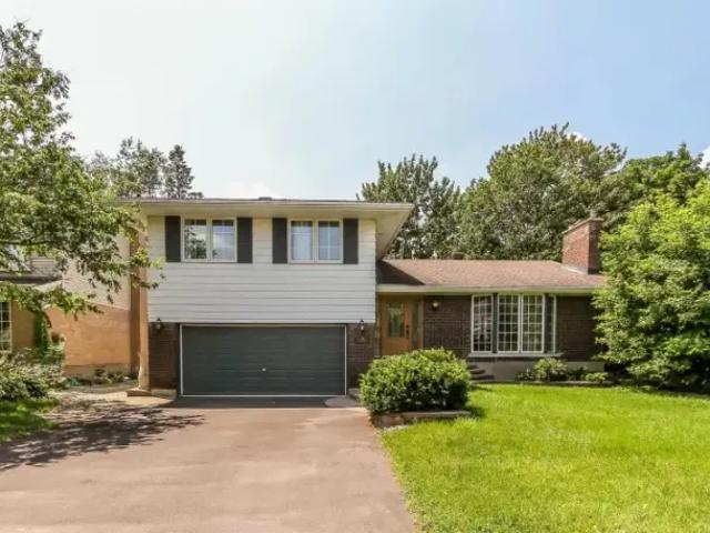 4 Bedroom Townhouse Ottawa ON 105185810