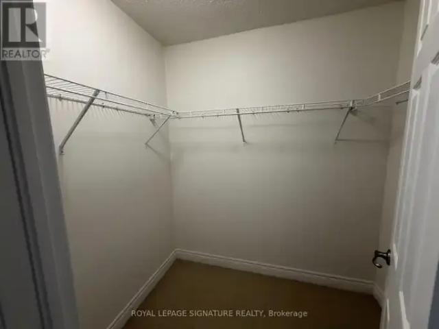 4 Bedroom Townhouse Oakville ON 103091693