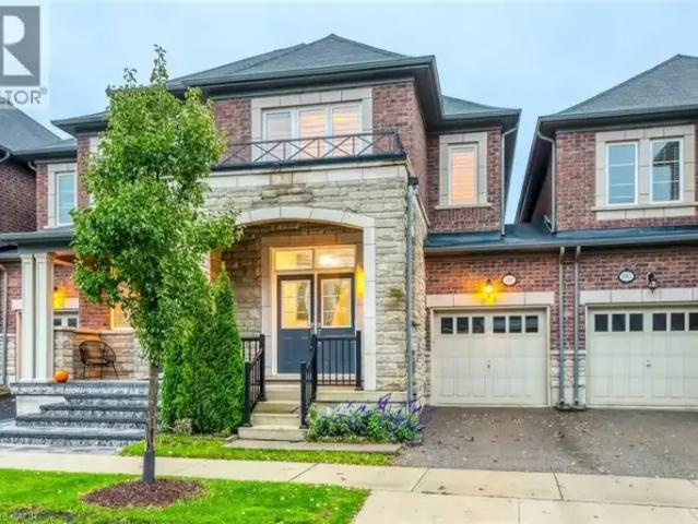 4 Bedroom Townhouse Oakville ON 103368050