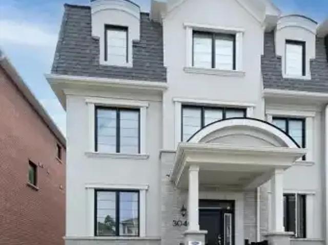 4 Bedroom Townhouse Oakville ON 103920600