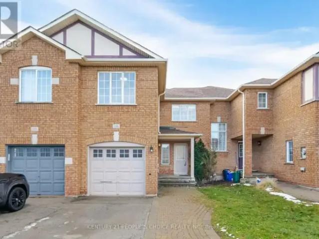 4 Bedroom Townhouse Oakville ON 105198722