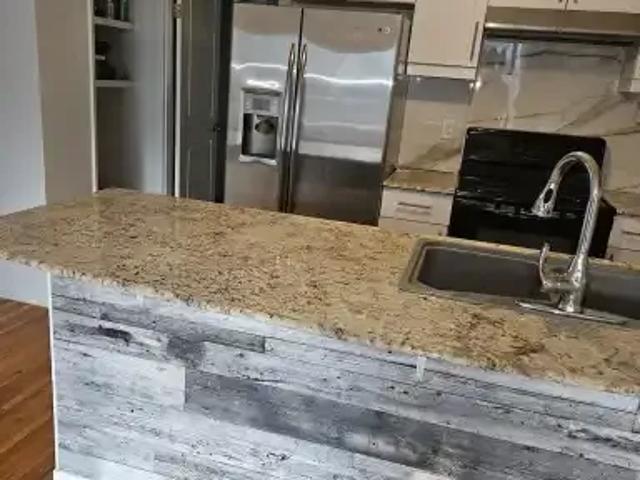 4 Bedroom Townhouse Calgary AB 104224372
