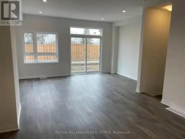 4 Bedroom Townhouse Cambridge ON LS102143857