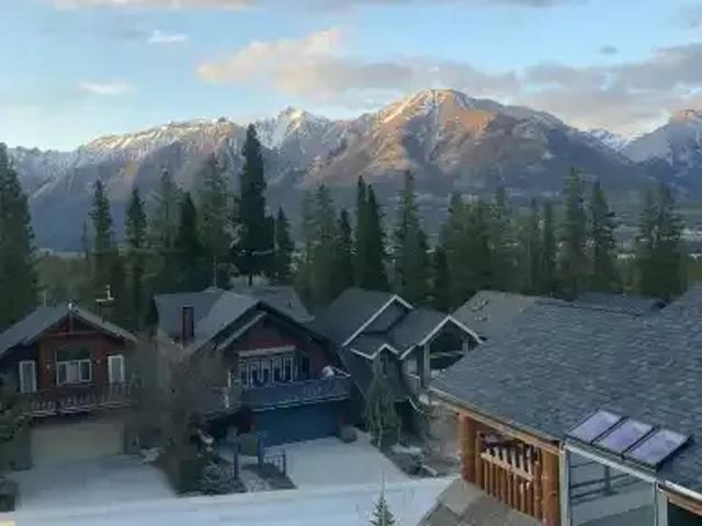 4 Bedroom Townhouse Canmore AB 104142229