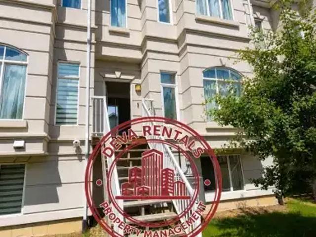 4 Bedroom Townhouse Edmonton AB 104142553