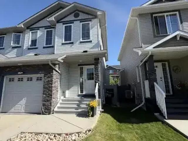 4 Bedroom Townhouse Edmonton AB 104182759