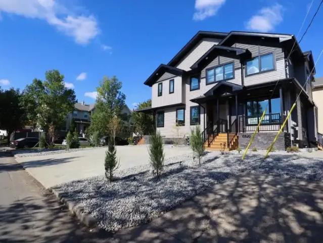 4 Bedroom Townhouse Edmonton AB 104434086