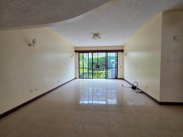 4 Bedroom Townhouse + Family Room + DSQ