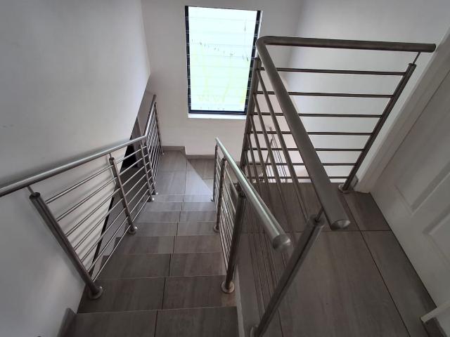 4 Bedroom Townhouse For Sale in Allen's Nek