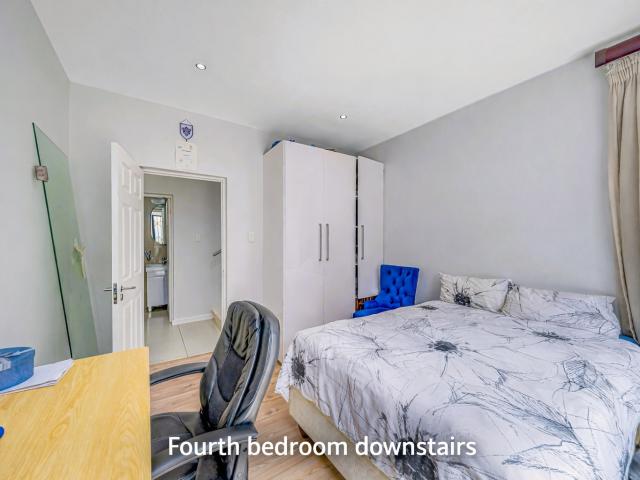 4 Bedroom Townhouse For Sale in Boundary Park