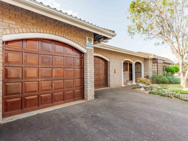 4 Bedroom Townhouse For Sale in Gillitts