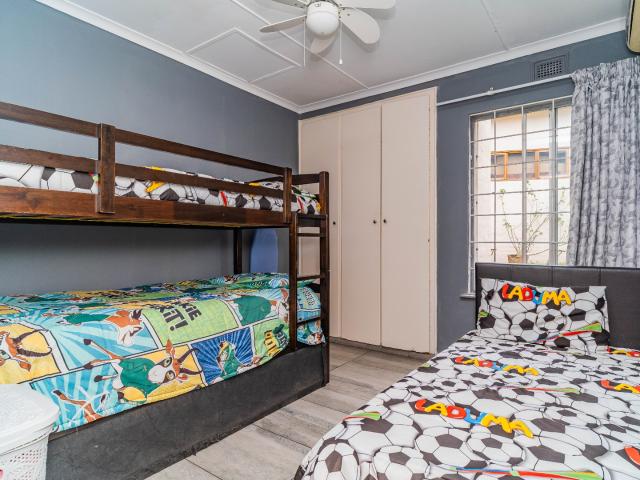 4 Bedroom Townhouse For Sale in Padfield Park