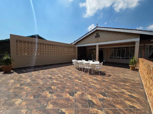 4 Bedroom Townhouse For Sale in Randhart