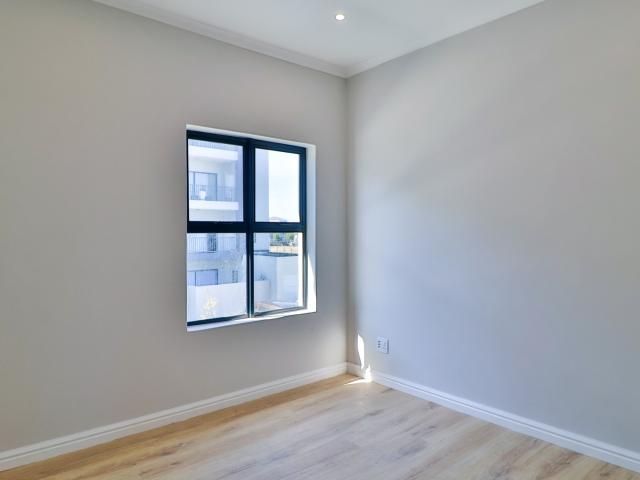4 Bedroom Townhouse For Sale in Sandown