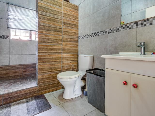 4 Bedroom Townhouse For Sale in Terenure