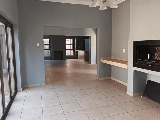 4 Bedroom townhouse freehold for sale in Three Rivers Proper, Vereeniging