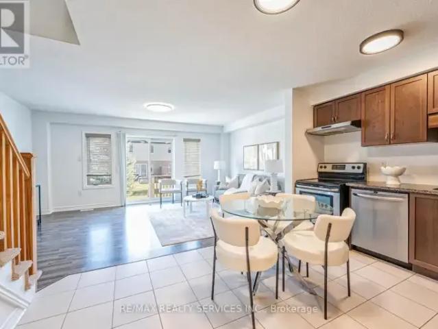 4 Bedroom Townhouse Guelph ON 102883599