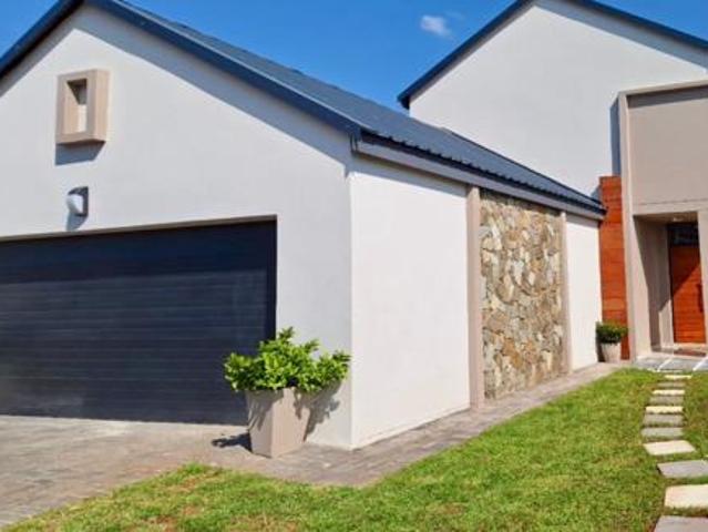 4 Bedroom Townhouse in Melodie