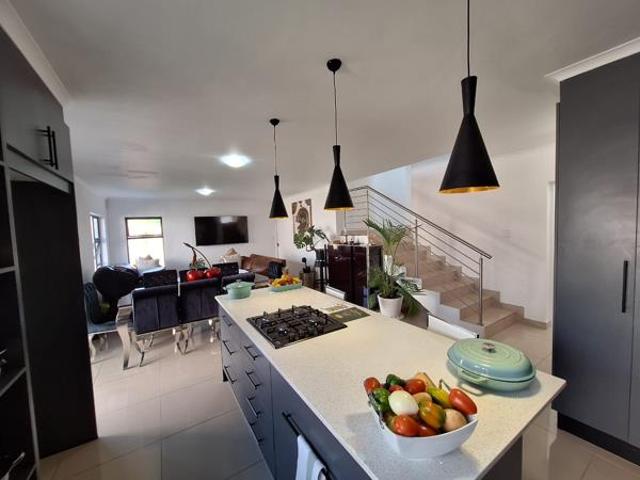 4 Bedroom Townhouse in Melodie