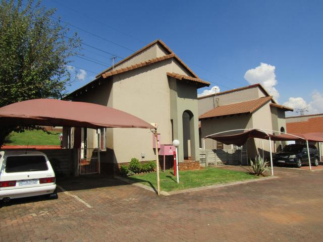 4 Bedroom Townhouse in Mondeor