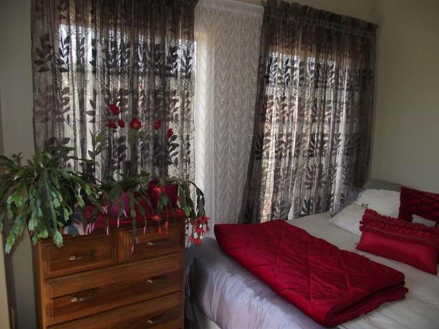 4 Bedroom Townhouse in Moreleta Park