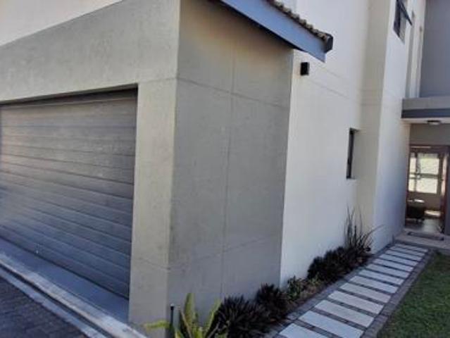 4 Bedroom Townhouse in Orchards View