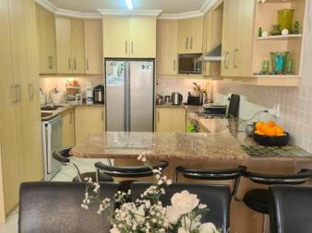 4 Bedroom Townhouse in Beacon Bay
