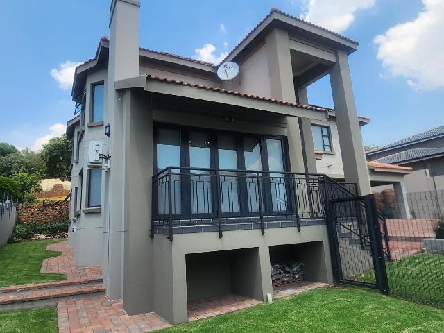 4 Bedroom Townhouse in Ben Fleur