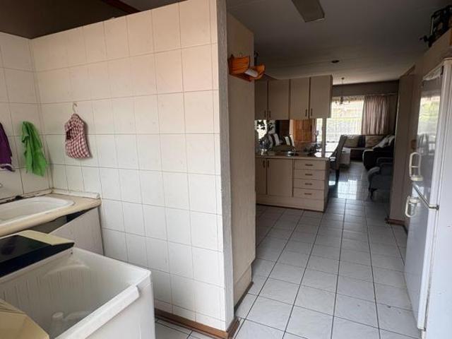 4 Bedroom Townhouse in Bloemfontein Central