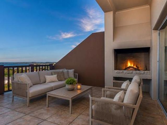 4 Bedroom Townhouse in Brenton on Sea