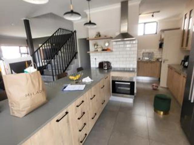 4 Bedroom Townhouse in Equestria