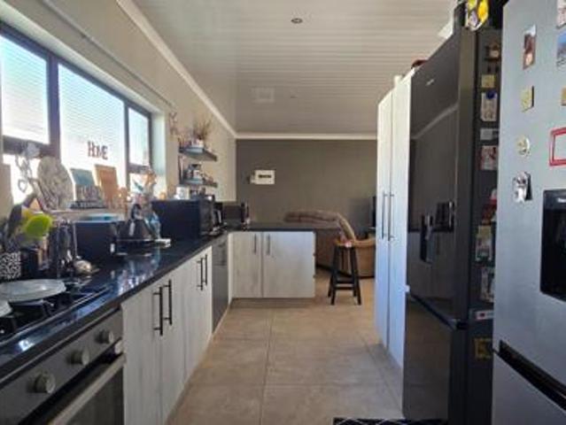 4 Bedroom Townhouse in Flamwood