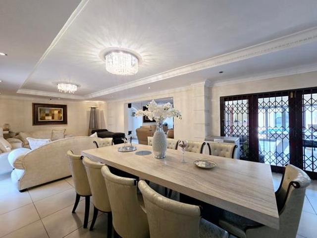 4 Bedroom Townhouse in Flamwood