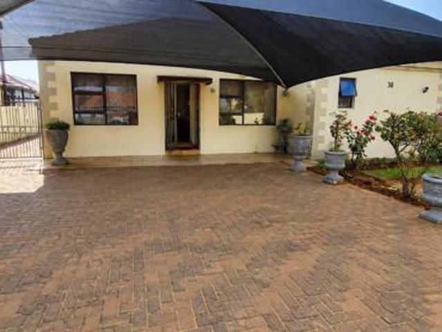 4 Bedroom Townhouse in Fochville