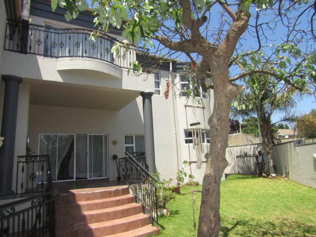 4 Bedroom Townhouse in Glenhazel