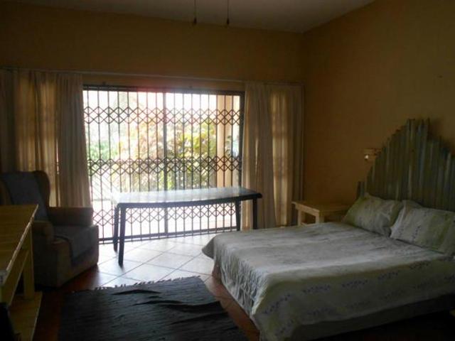 4 Bedroom Townhouse in Hibberdene