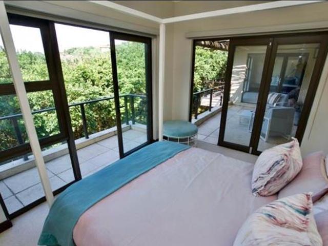 4 Bedroom Townhouse in Hilltop Private Estate