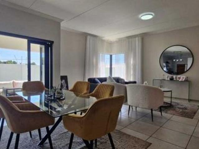 4 Bedroom Townhouse in Homes Haven