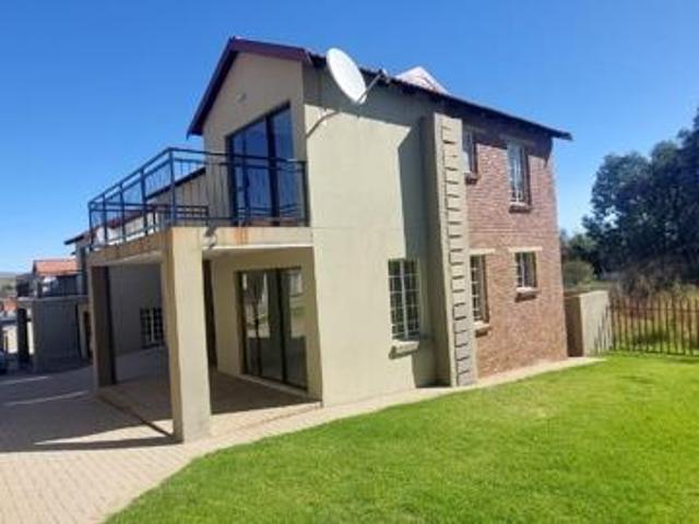 4 Bedroom Townhouse in Lydenburg Mashishing