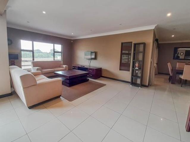 4 Bedroom Townhouse in La Lucia