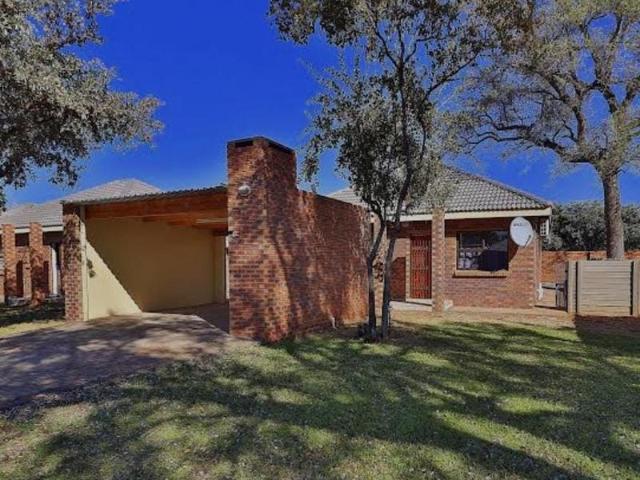 4 Bedroom Townhouse in Lephalale