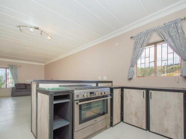 4 Bedroom Townhouse in Rangeview